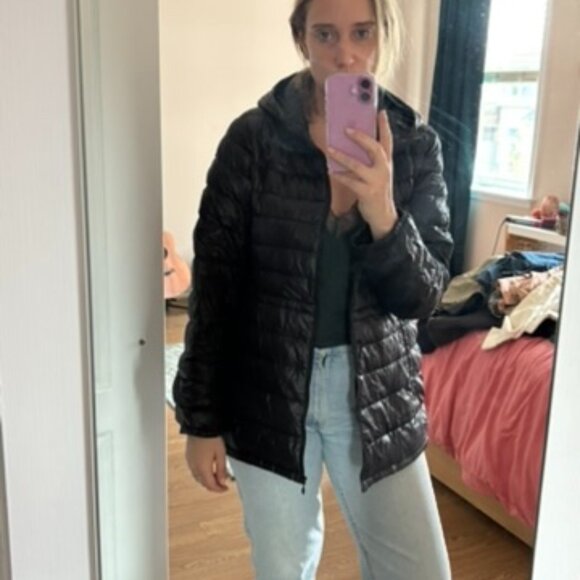 Uniqlo wind jacket - Picture 1 of 6